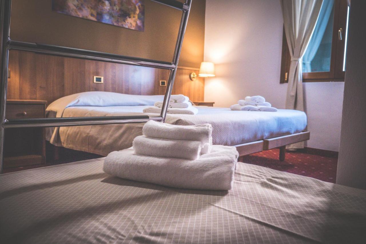 Villanova Hotel San Bonifacio Buitenkant foto